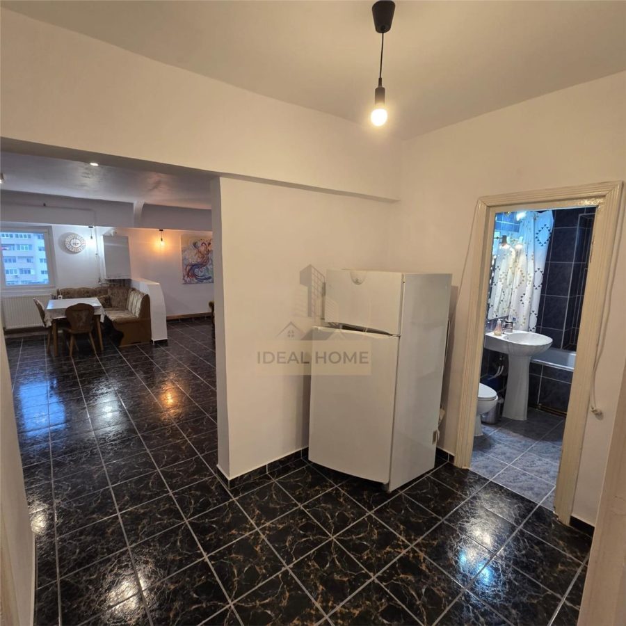 Cug - Selgros - 3 Camere Decomandat - Etaj Intermediar -Bloc 1990 - 80 Mp - foto 5