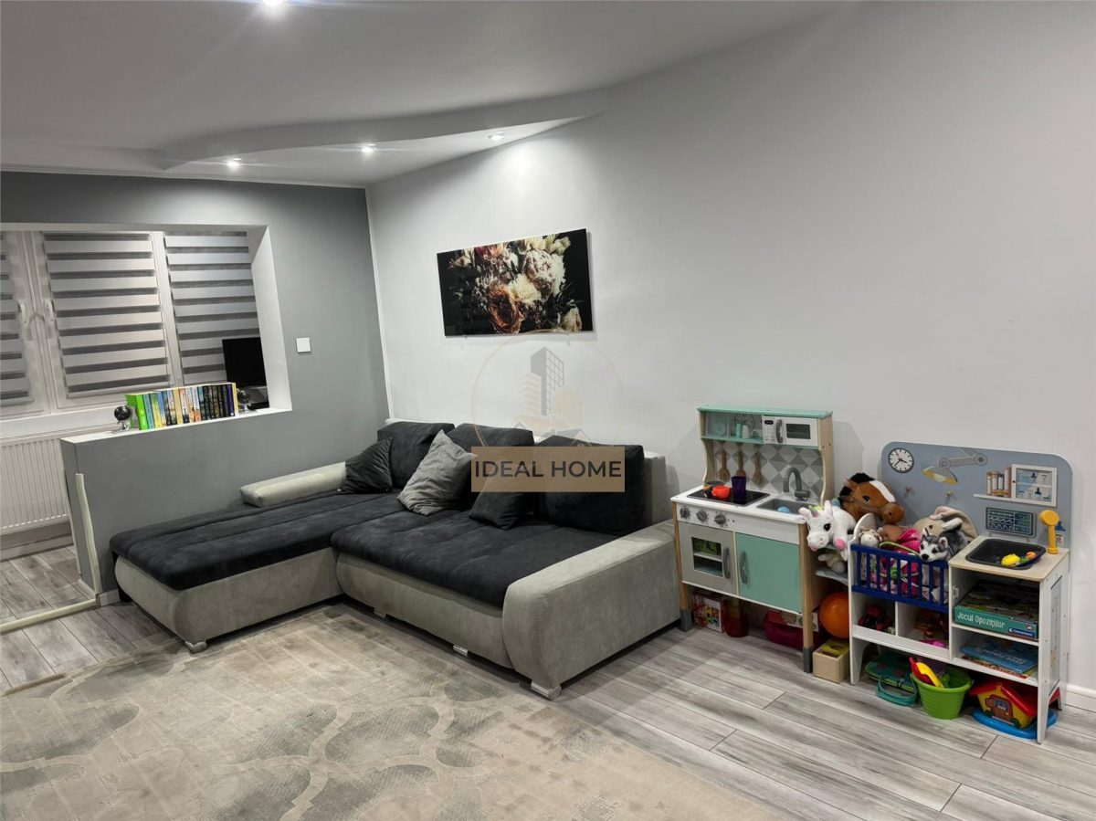 Cug - Selgros - 2 Camere Decomandat - Bloc 1985 - foto 2