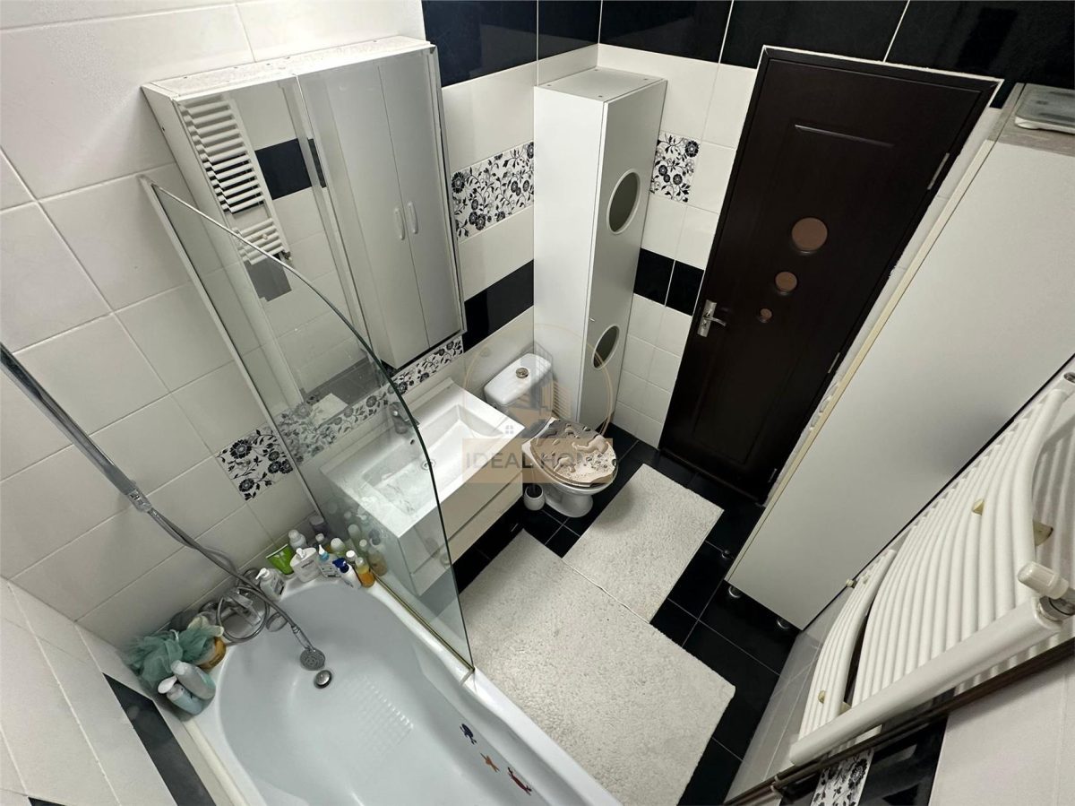 Cug - Selgros - 2 Camere Decomandat - Bloc 1985 - foto 9