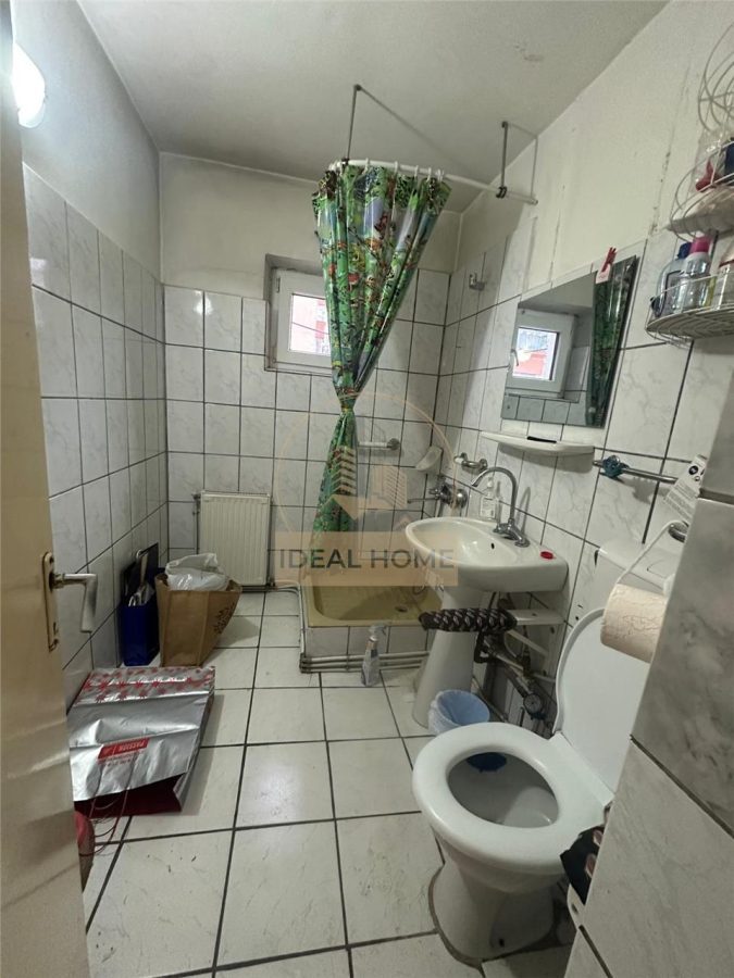 Nicolina - 4 Camere Decomandat - 2 Bai - Bloc 1986 - foto 13