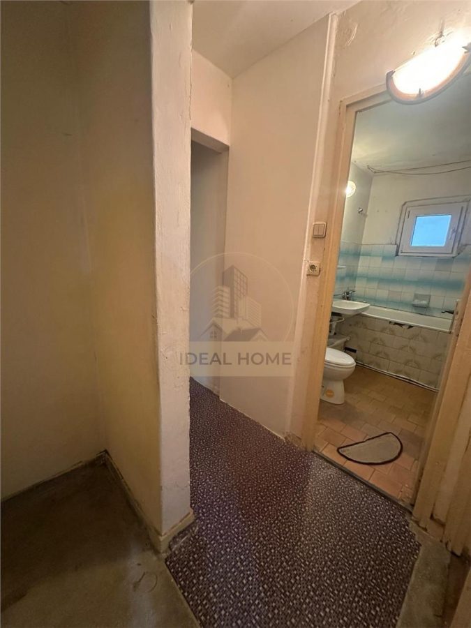 Nicolina - 4 Camere Decomandat - 2 Bai - Bloc 1986 - foto 5