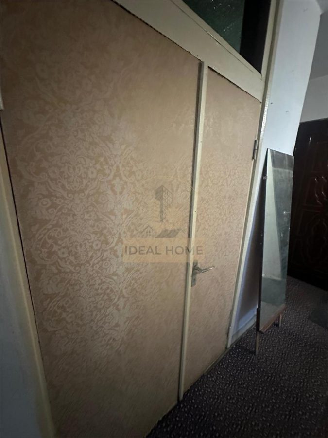 Nicolina - 4 Camere Decomandat - 2 Bai - Bloc 1986 - foto 8