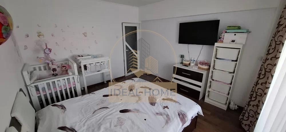 Nicolina - 2 Camere Decomandat - Etaj Intermediar - Bloc 1986 - foto 2