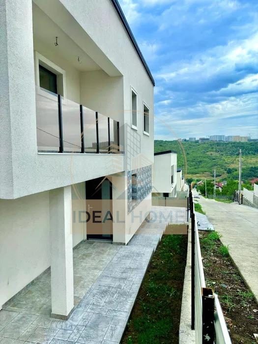 Rediu - Casa Individuala cu 4 camere - Toate Utilitatile - 