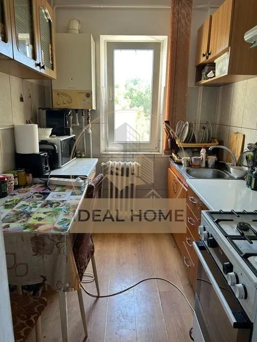 Pacurari/Alpha Bank - 3 camere - etaj intermediar - foto 3