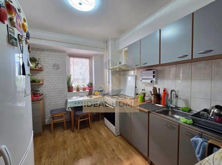 Frumoasa - 2 Camere Decomandat - Etaj 2 - 64 Mp - Bloc 2000 - foto 3