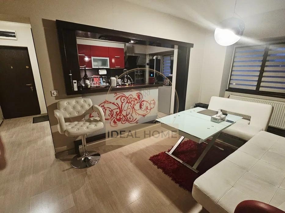 Pacurari - 4 camere decomandat - etaj intermediar - foto 2