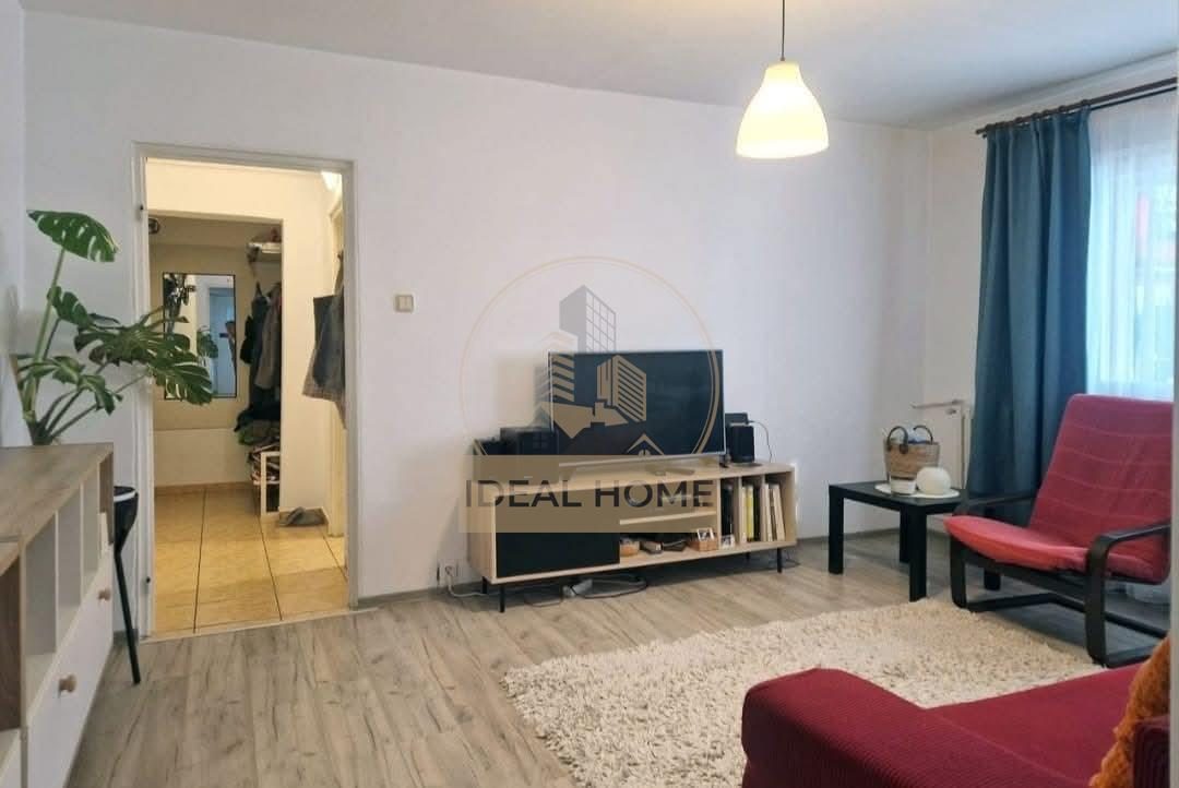 Apartament cu 3 camere etajul 2 Alexandru cel Bun - foto 2