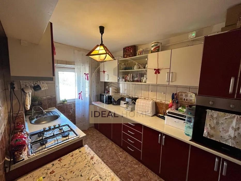 Pacurari - Bloc Dupa 1980 - Apartament cu 3 camere decomandat - foto 4