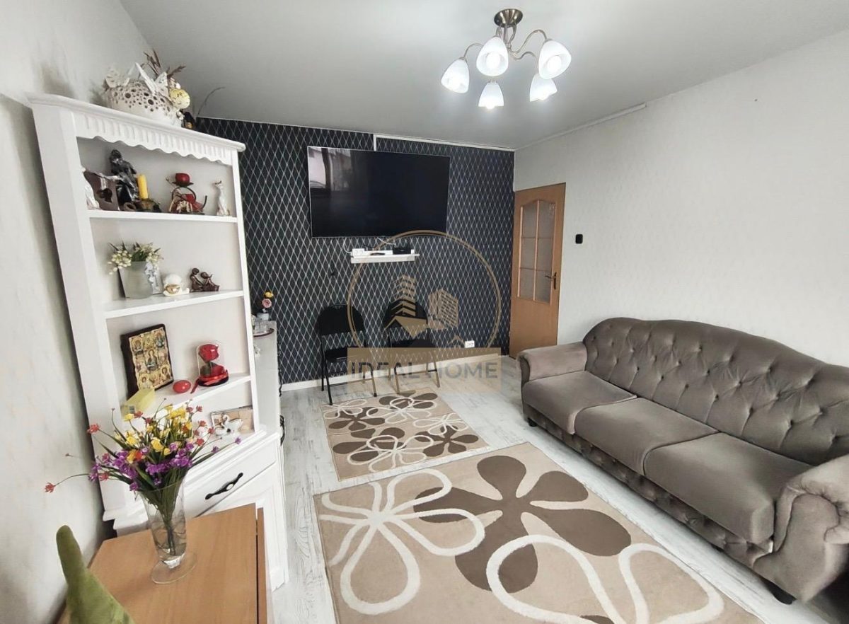 Apartament cu 3 camere decomandat - 2 bai - etajul 2 - 1986 - foto 2