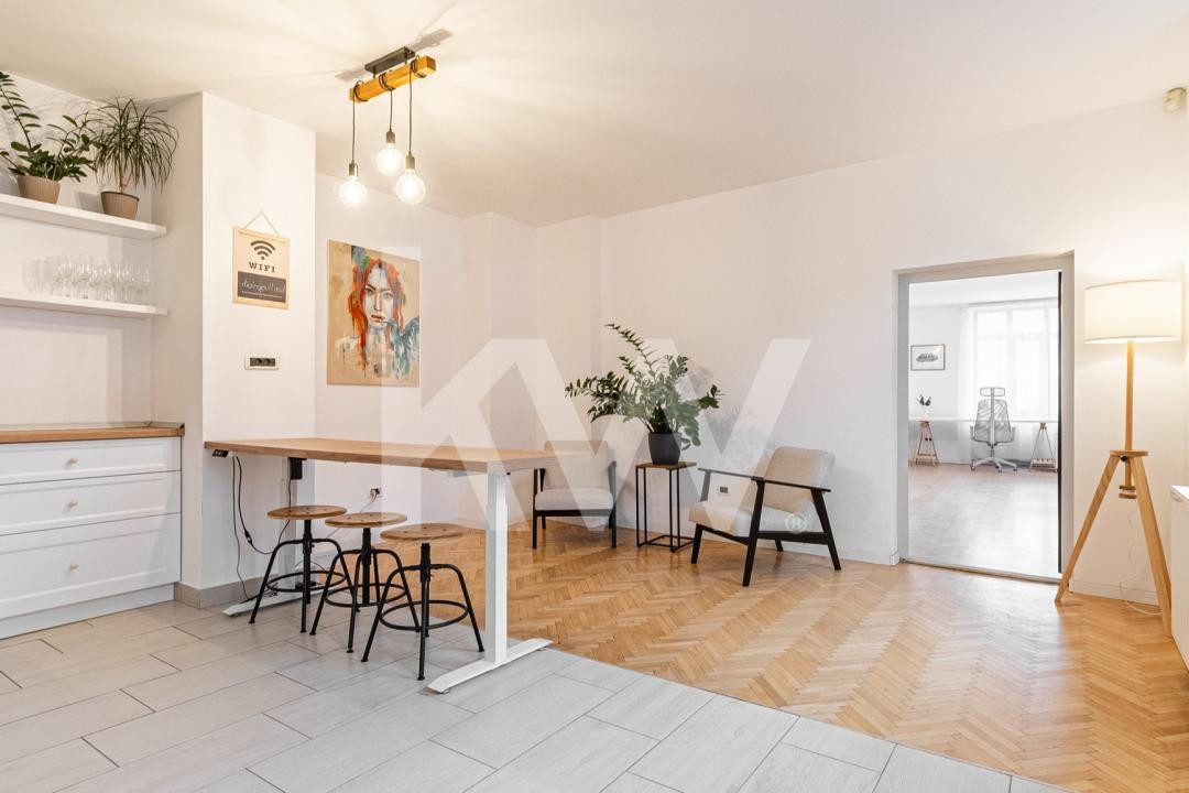 Apartament exclusivist în vilă, ultracentral, curte cu acces auto - foto 2