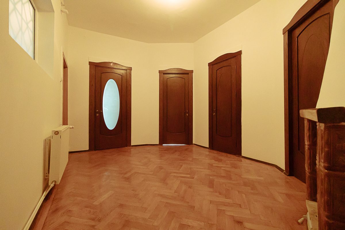 Ultracentral, apartament in casa, pretabil locuit / birouri, pet friendly. - foto 4