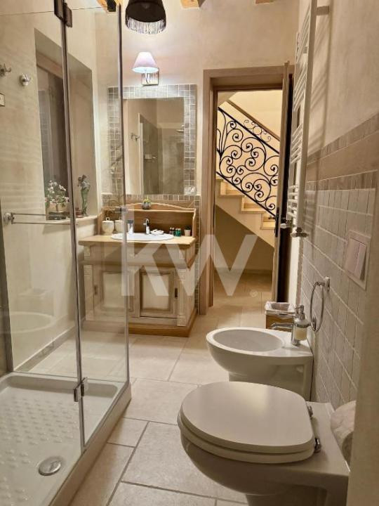 Casă premium lângă Coresi | 160 mp, curte, finisaje deosebite - foto 3