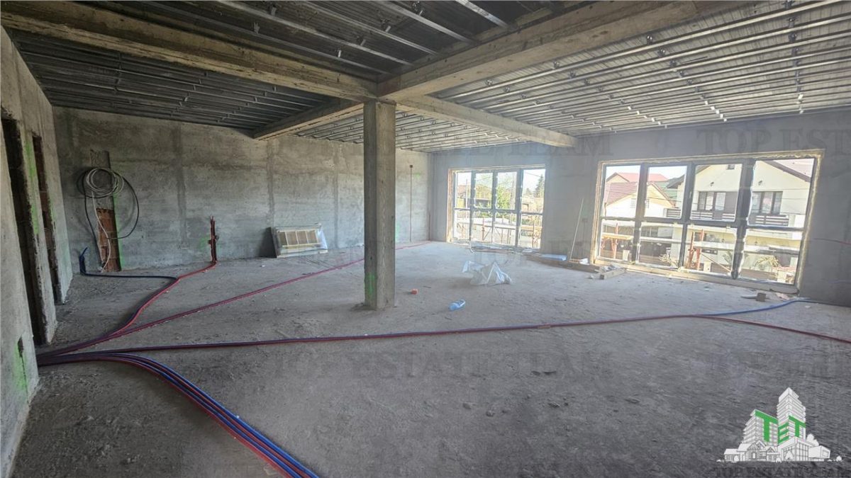 Cladire 240mp cu 2 spatii comerciale la inchiriat in centru Domnesti - foto 2