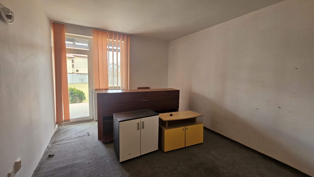 Harman, casa 2006, teren 1000mp, 2 garaje - foto 3