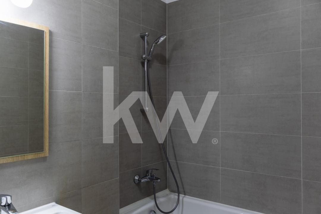 Studio nemobilat - pretabil birou sau locuință - Kasper Coresi - foto 5