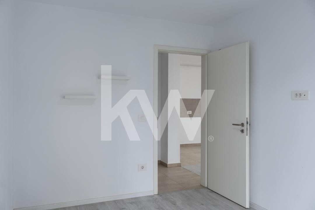 Studio nemobilat - pretabil birou sau locuință - Kasper Coresi - foto 9