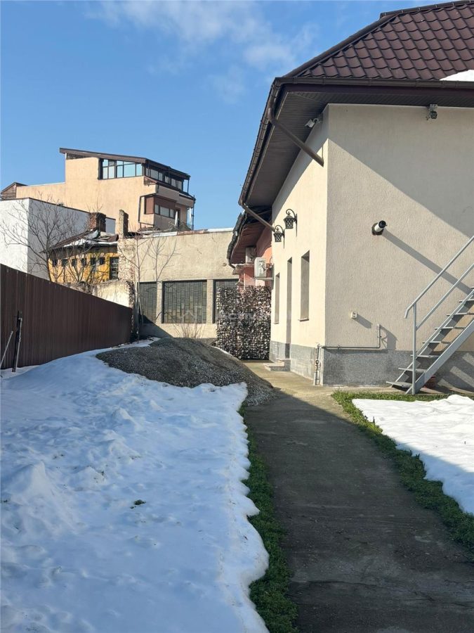 Teren 469 mp si Casa (101 mp), Piata Cosbuc - 