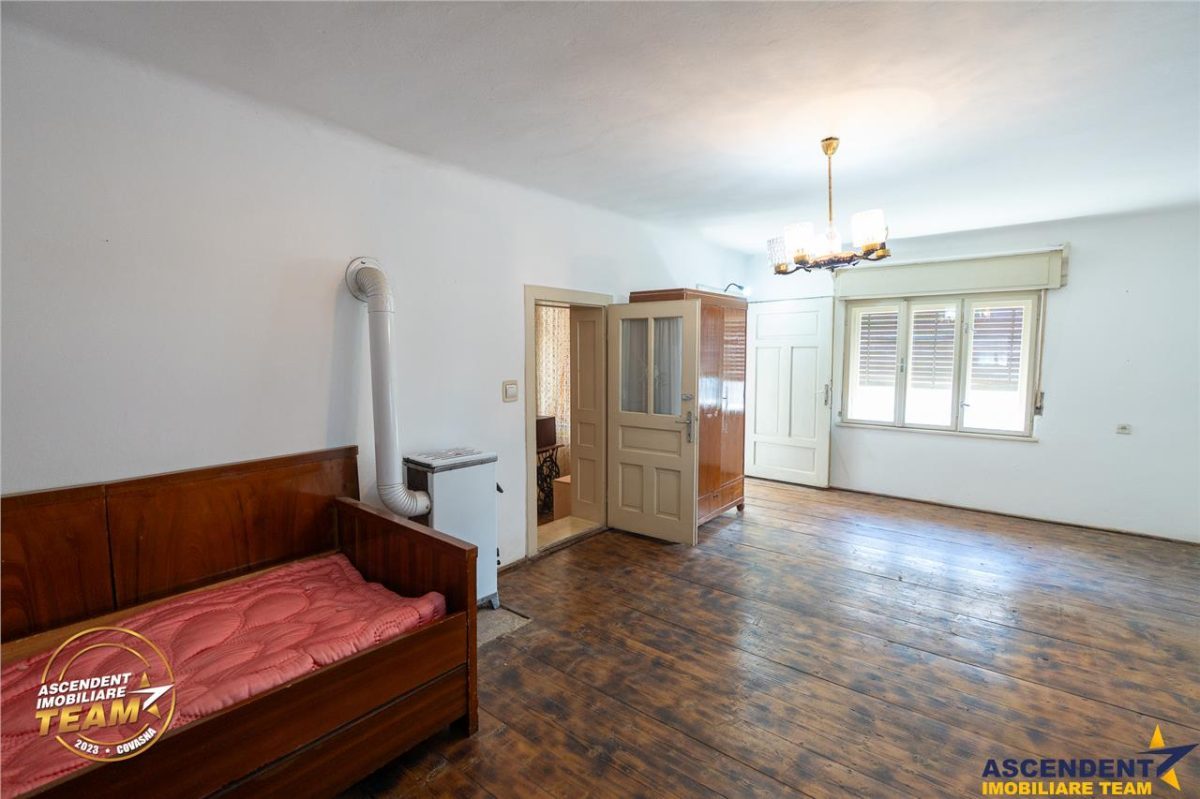 FILM!Doua case traditionale,pe domeniu cu peste 5.000mp teren,Bixad,Covasna - foto 2