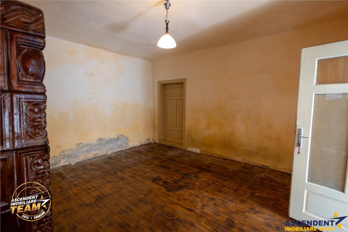 FILM!Doua case traditionale,pe domeniu cu peste 5.000mp teren,Bixad,Covasna - foto 13