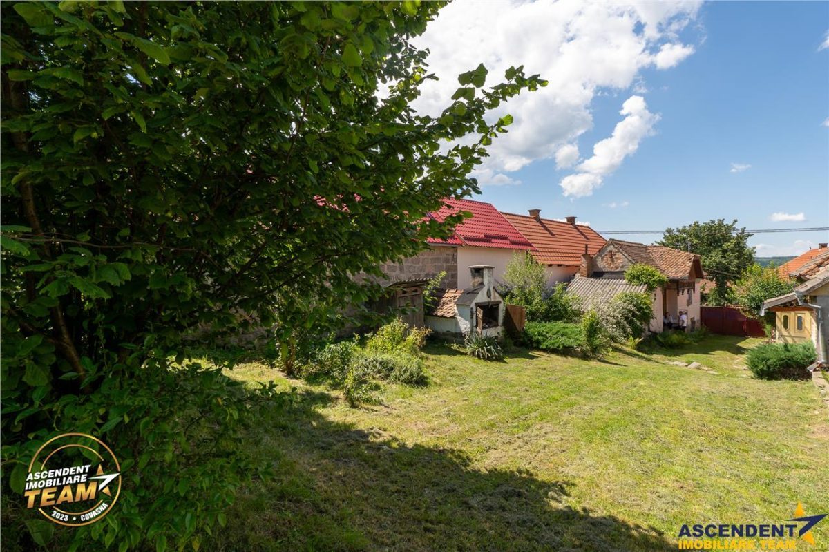 FILM!Doua case traditionale,pe domeniu cu peste 5.000mp teren,Bixad,Covasna - foto 17