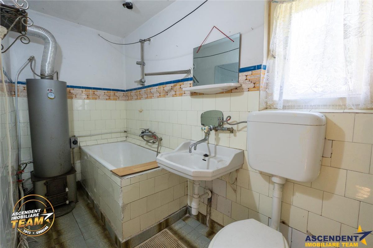 FILM!Doua case traditionale,pe domeniu cu peste 5.000mp teren,Bixad,Covasna - foto 18