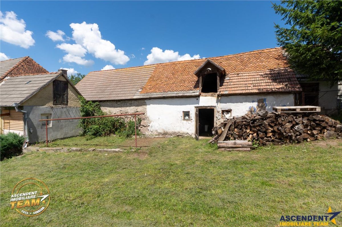 FILM!Doua case traditionale,pe domeniu cu peste 5.000mp teren,Bixad,Covasna - foto 23