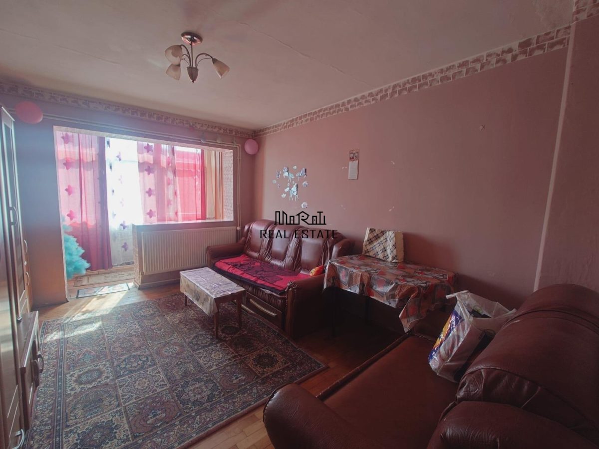 Apartament 3 camere zona linistita - 