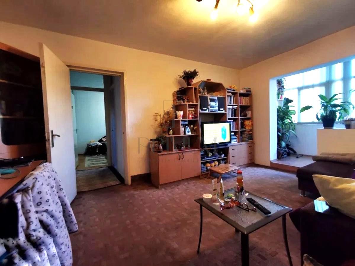 DAMBOVITA | 3 CAM | 2 BAI | ET.2 | ANVELOPAT - Timisoara