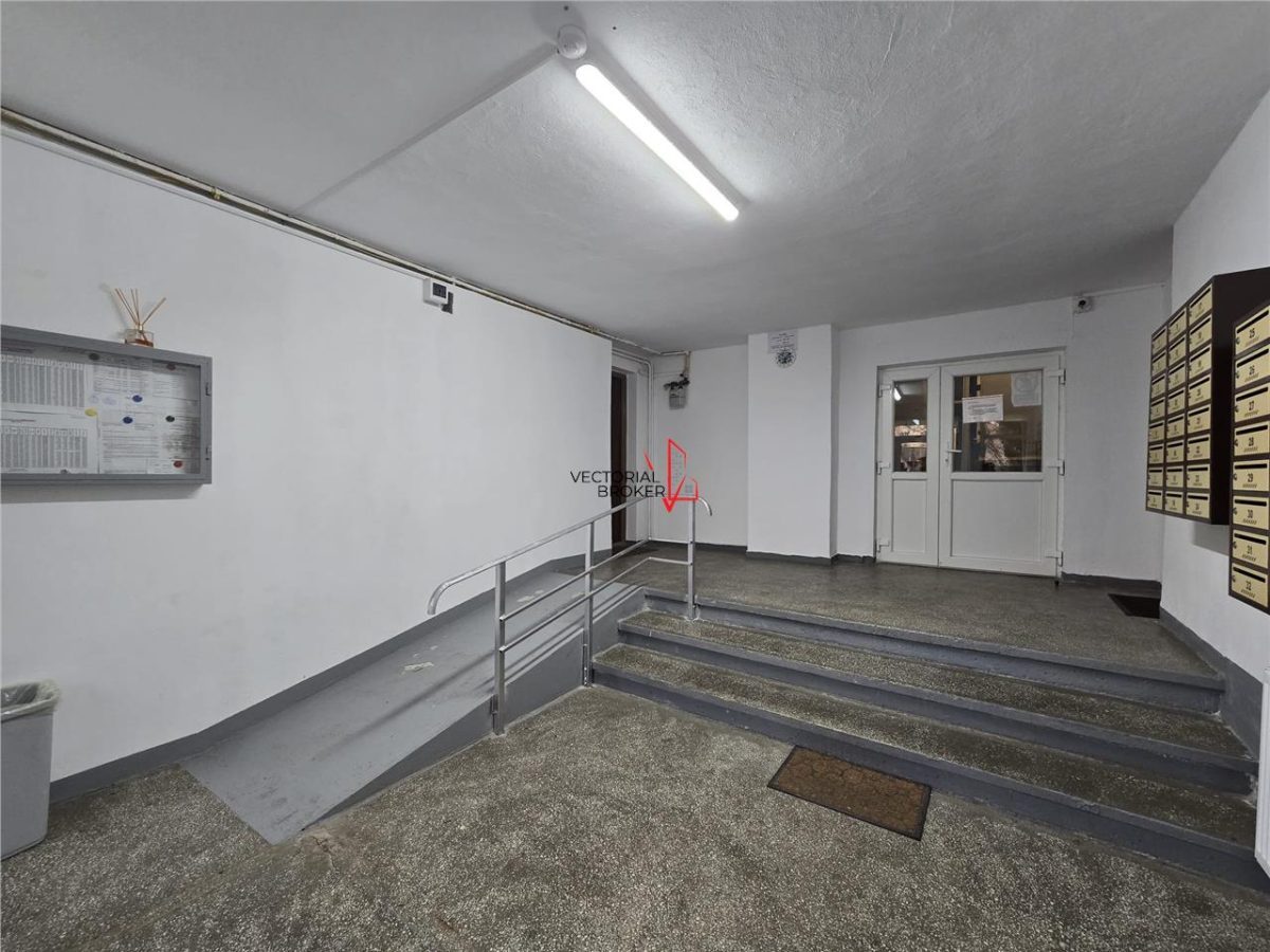 PRIMUL CHIRIAS- ParculTei Facultatea de Constructii - foto 21