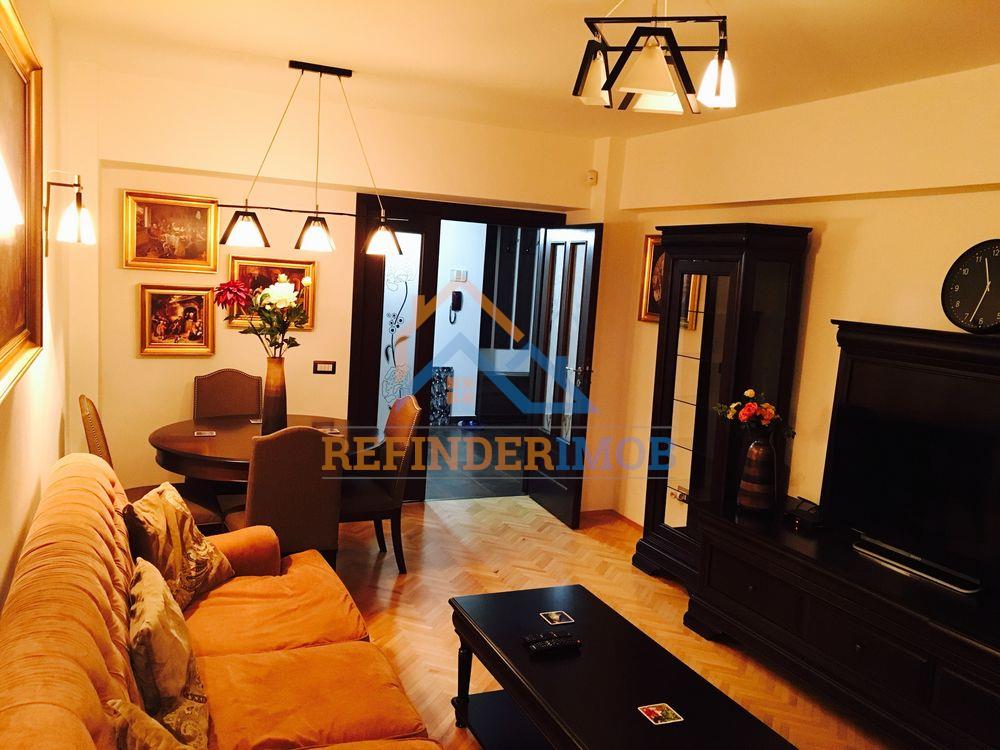 Apartament 2 camere Blv Unirii vedere catre bulevard etaj intermediar - foto 3