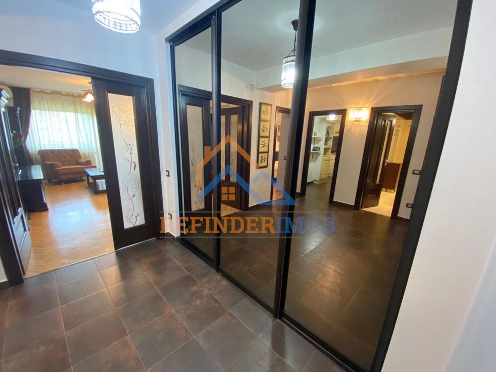 Apartament 2 camere Blv Unirii vedere catre bulevard etaj intermediar - foto 5