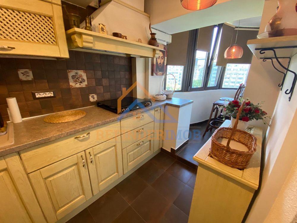 Apartament 2 camere Blv Unirii vedere catre bulevard etaj intermediar - foto 7