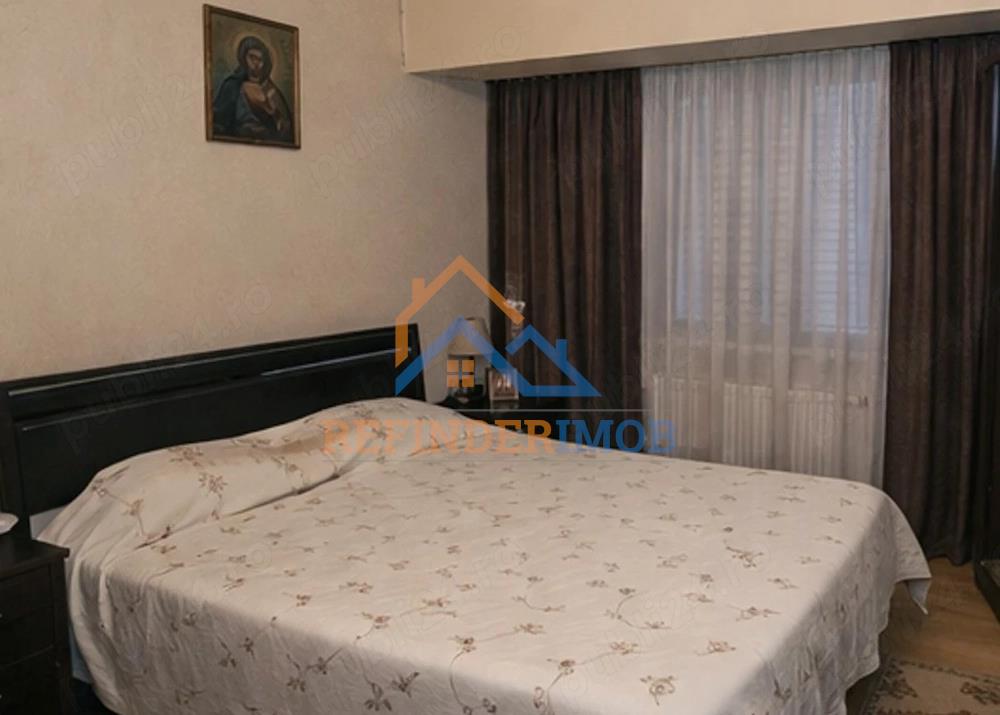 Blv Unirii 2 camere etaj intermediar pozitie foarte buna - foto 3