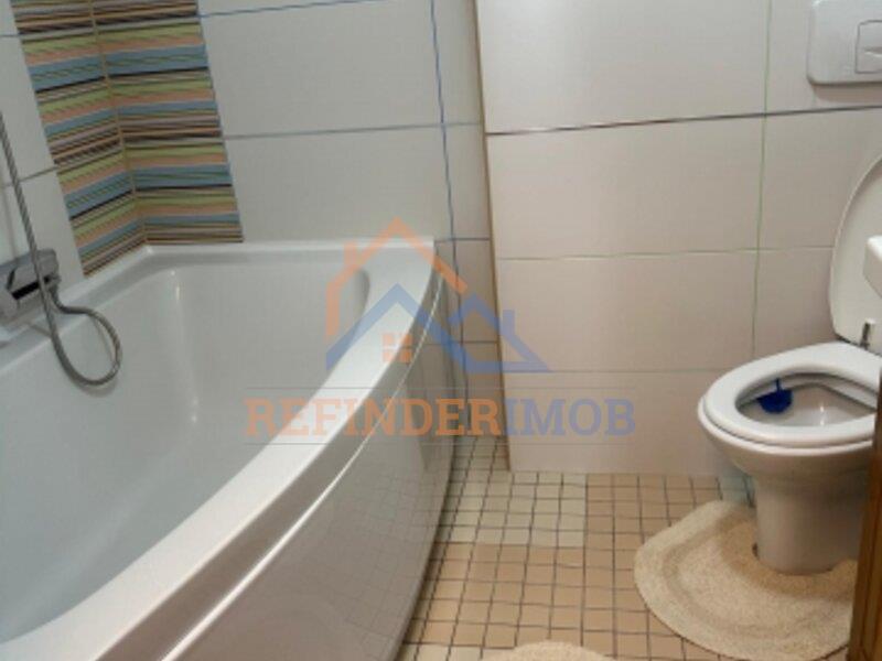 Apartament 2 camere Unirii 77 mp utili 2 bai ideal investitie sau locuit - foto 3