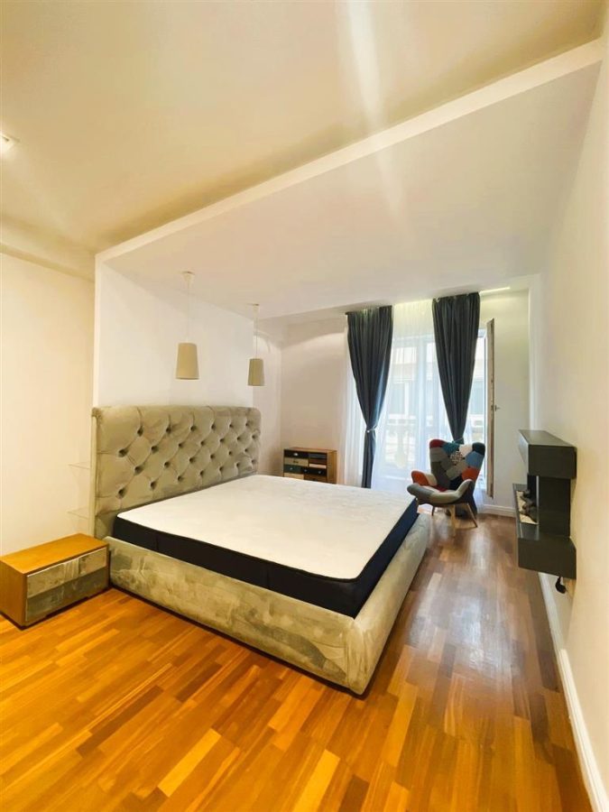 INCHIRIERE APARTAMENT 4 CAMERE TIP DUPLEX ZONA HERASTRAU - N. CARAMFIL- VIRGIL MADGEARU - foto 2