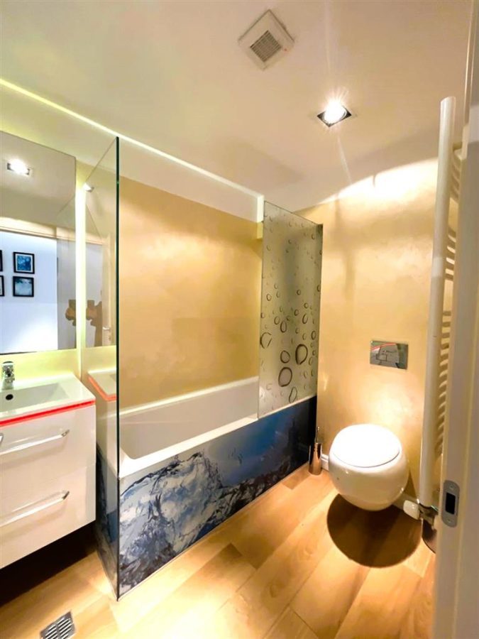 INCHIRIERE APARTAMENT 4 CAMERE TIP DUPLEX ZONA HERASTRAU - N. CARAMFIL- VIRGIL MADGEARU - foto 13