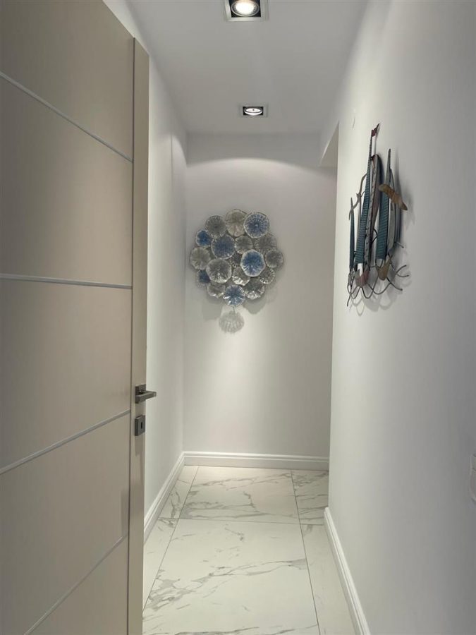 INCHIRIERE APARTAMENT 4 CAMERE TIP DUPLEX ZONA HERASTRAU - N. CARAMFIL- VIRGIL MADGEARU - foto 10