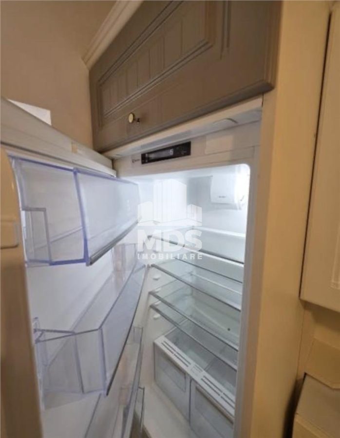 Decomandat la etaj 1 cu centrala propie - foto 6