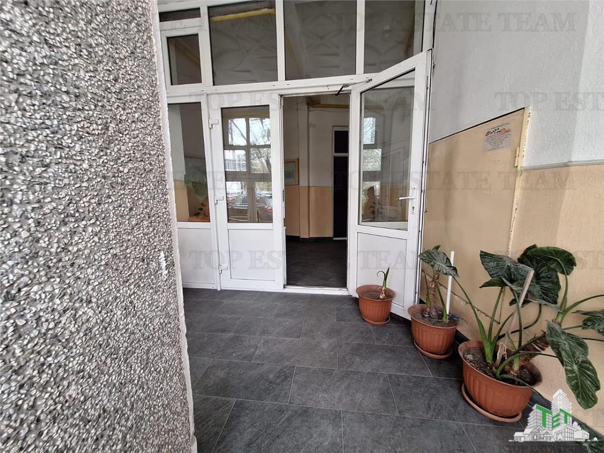 Apartament 3 cam. ultracentral - vanzare - Braila - foto 11