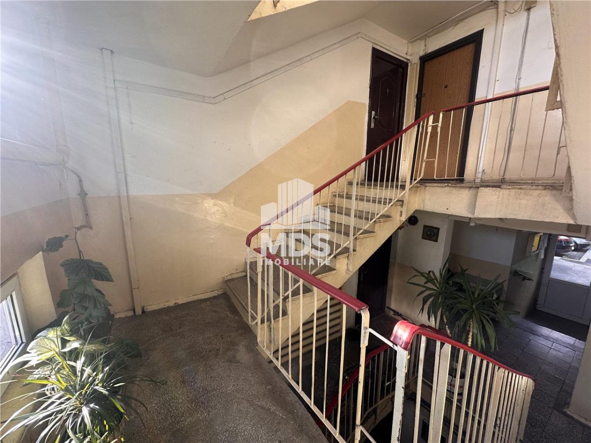 Decomandat la etajul 1 linga Antalya - foto 2