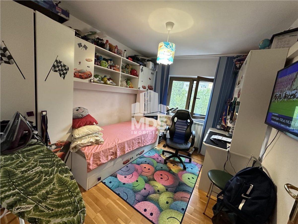 Mobilat si utilat la etajul 2 cu 2 bai - foto 6