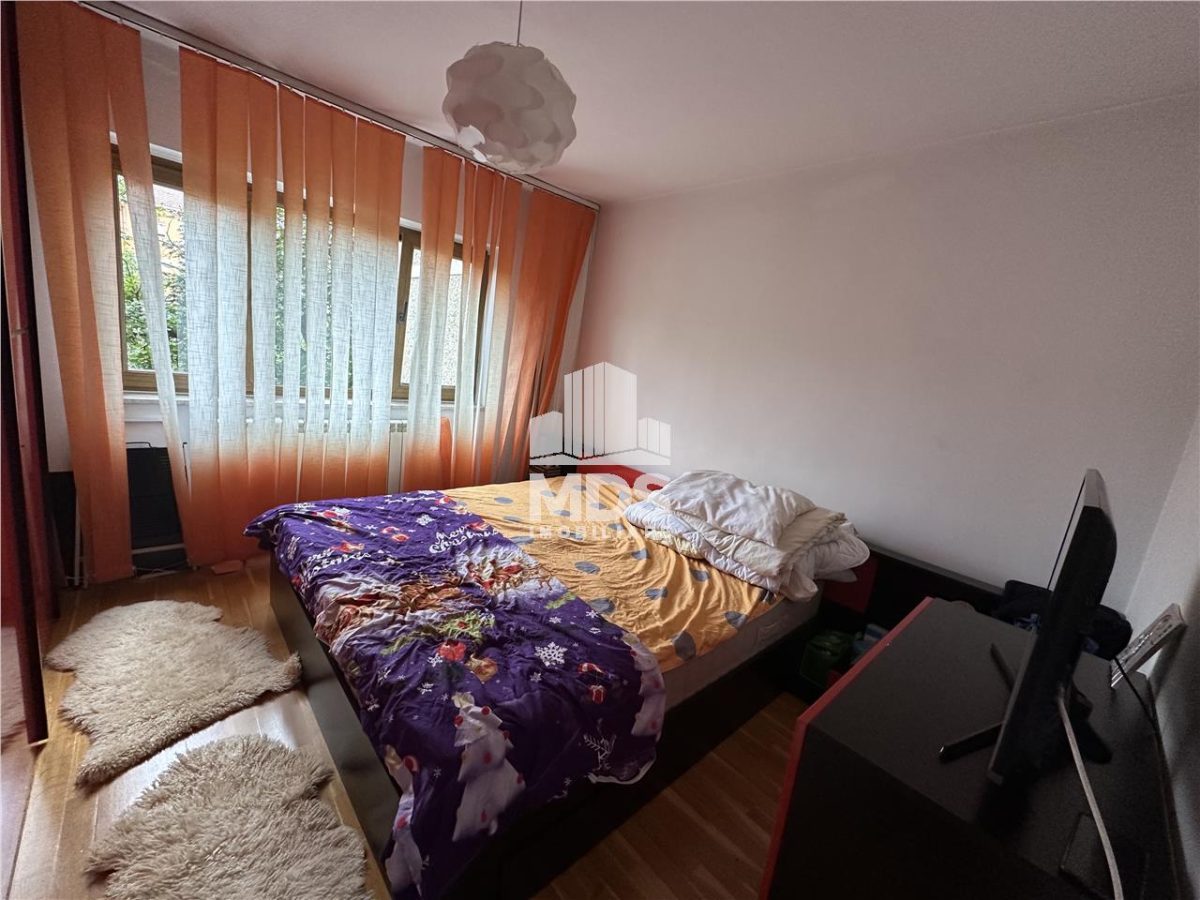 Mobilat si utilat la etajul 2 cu 2 bai - foto 7