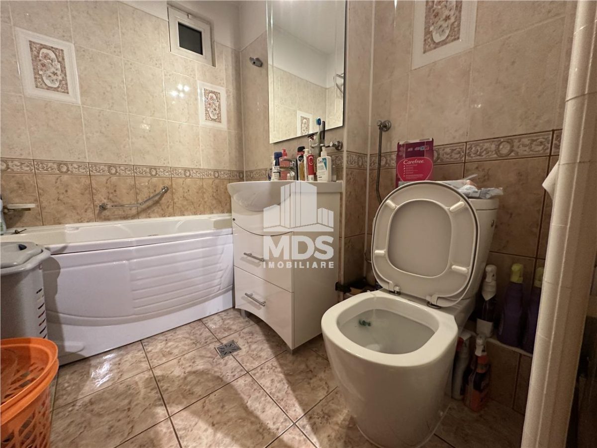 Mobilat si utilat la etajul 2 cu 2 bai - foto 10