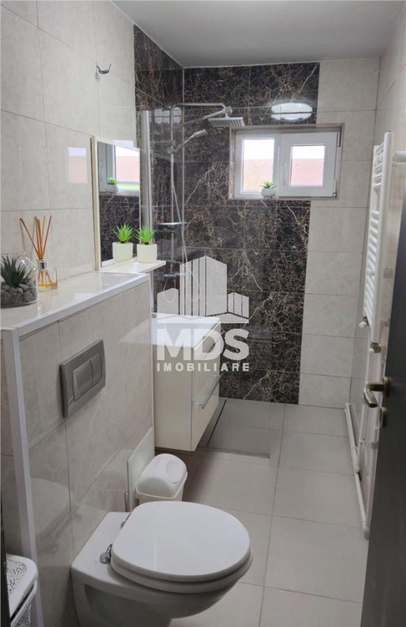 Mobilat si utilat modern cu 2 balcoane, linga Mall - foto 5