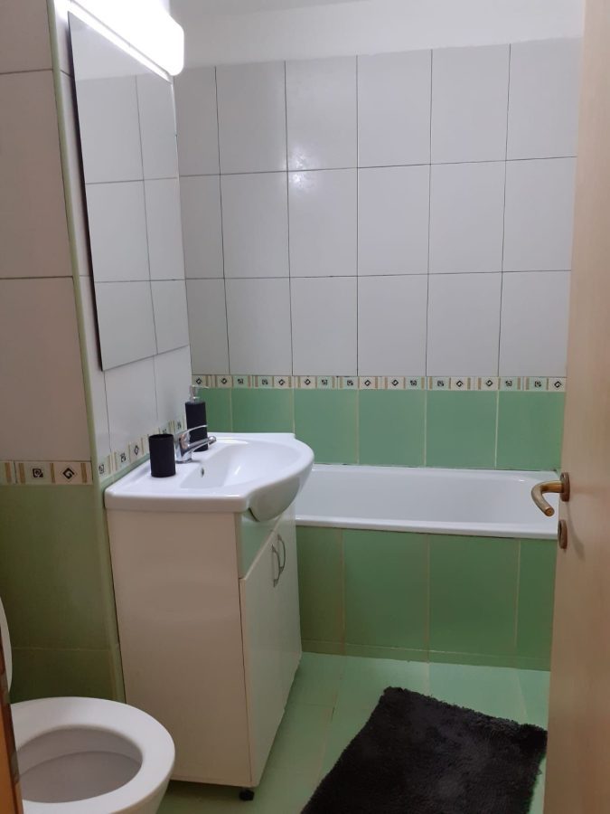 Mobilat si utilat la parter inalt, modificat in 3 camere - foto 10