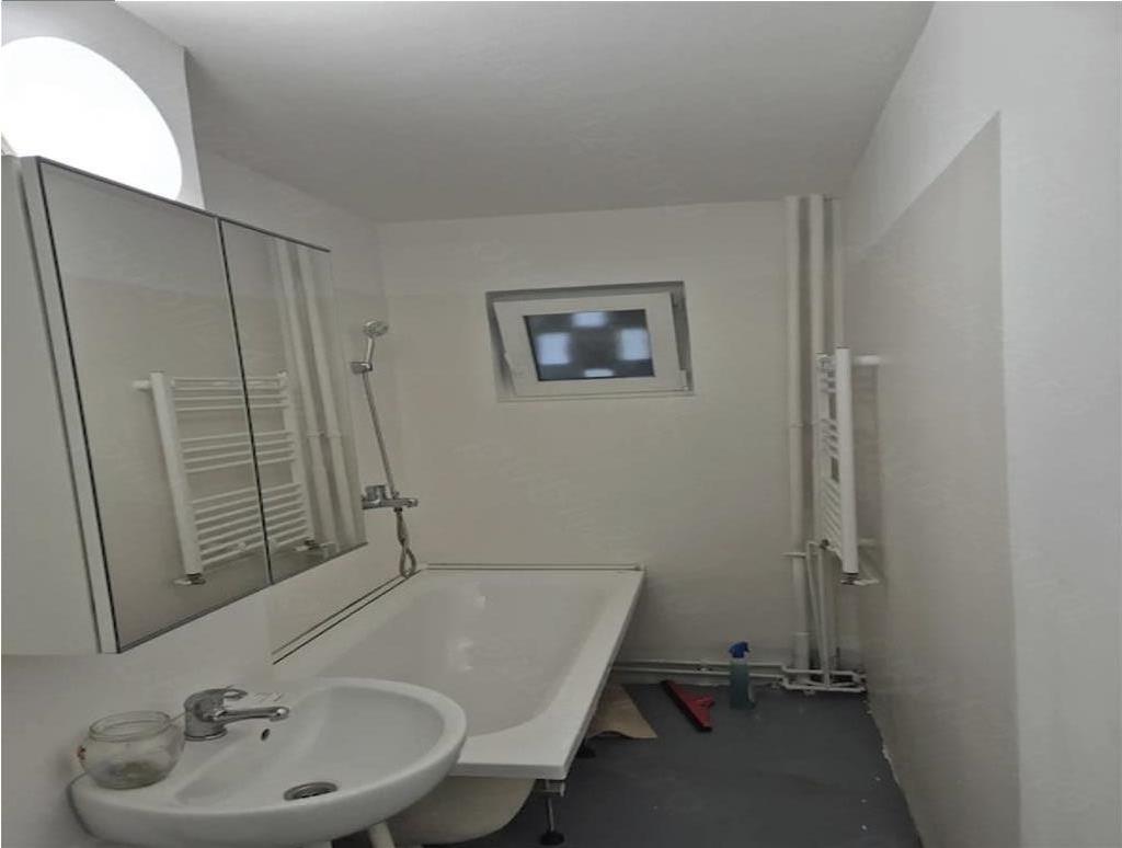 Mobilat si utilat cu centrala propie, parter inalt - foto 5