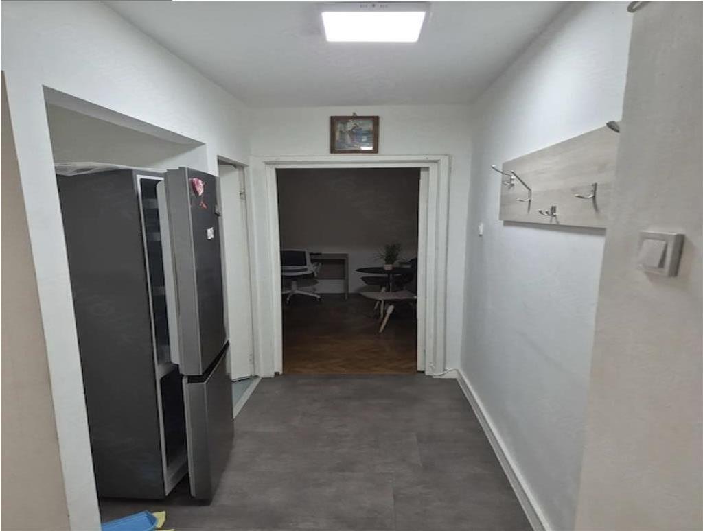 Mobilat si utilat cu centrala propie, parter inalt - foto 6