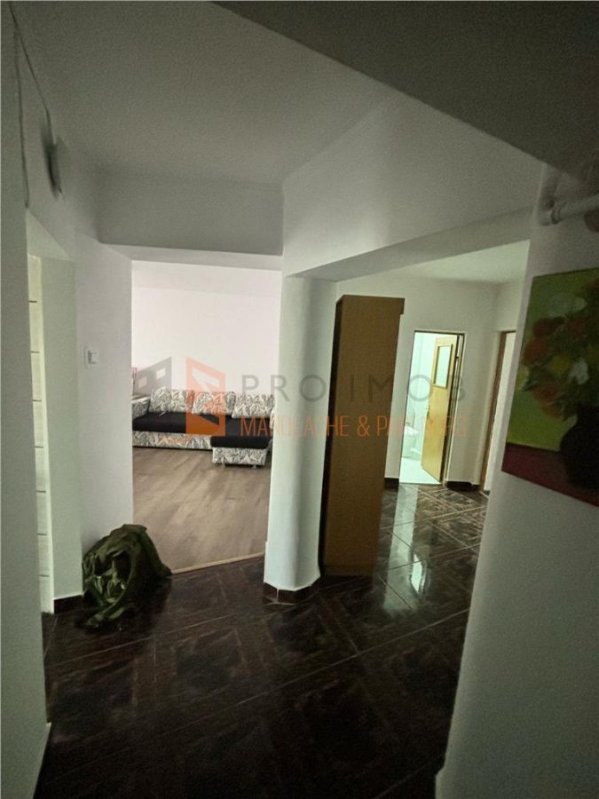 Apartament 3 camere cf 1 decomandat zona Ultracentrala - foto 7