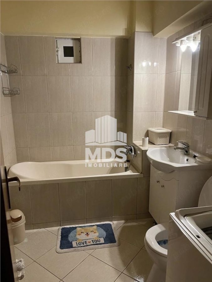 Decomandat cu 2 bai la etajul 1 aproape de Mall - foto 7